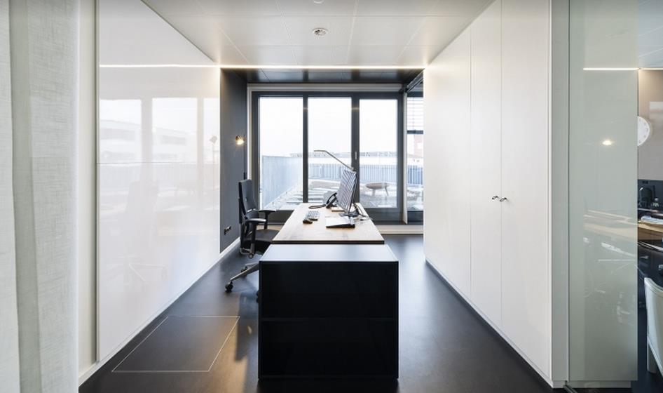 辦公室裝修的設(shè)計(jì)要符合公司的經(jīng)營(yíng)要求