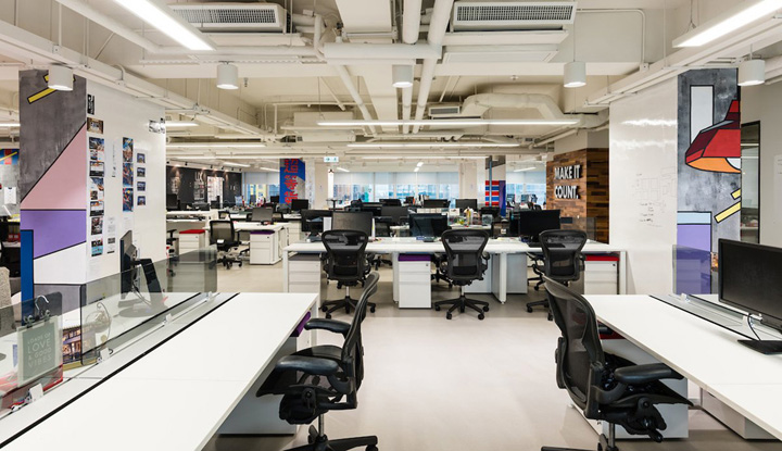 時尚、干練的上海辦公室裝修風(fēng)格比較受歡迎