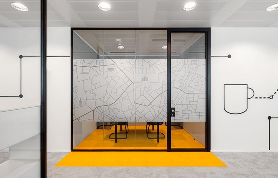 關于上海辦公室裝修的幾點小建議