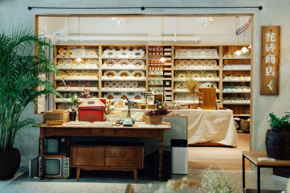 辦公室設(shè)計(jì)下的復(fù)古風(fēng)格的舊物倉(cāng)