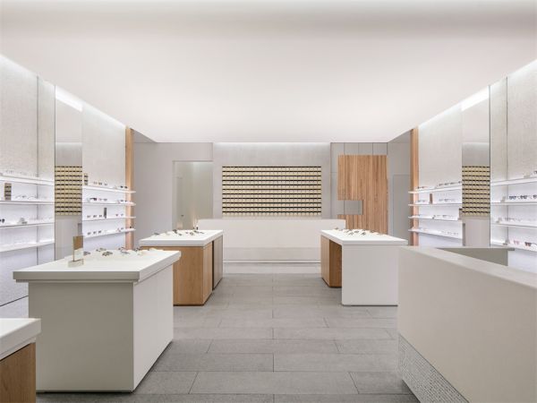 商業辦公室設計的品牌眼鏡店和咖啡店